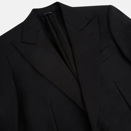 Black Single Breasted Dinner Suit Image 9