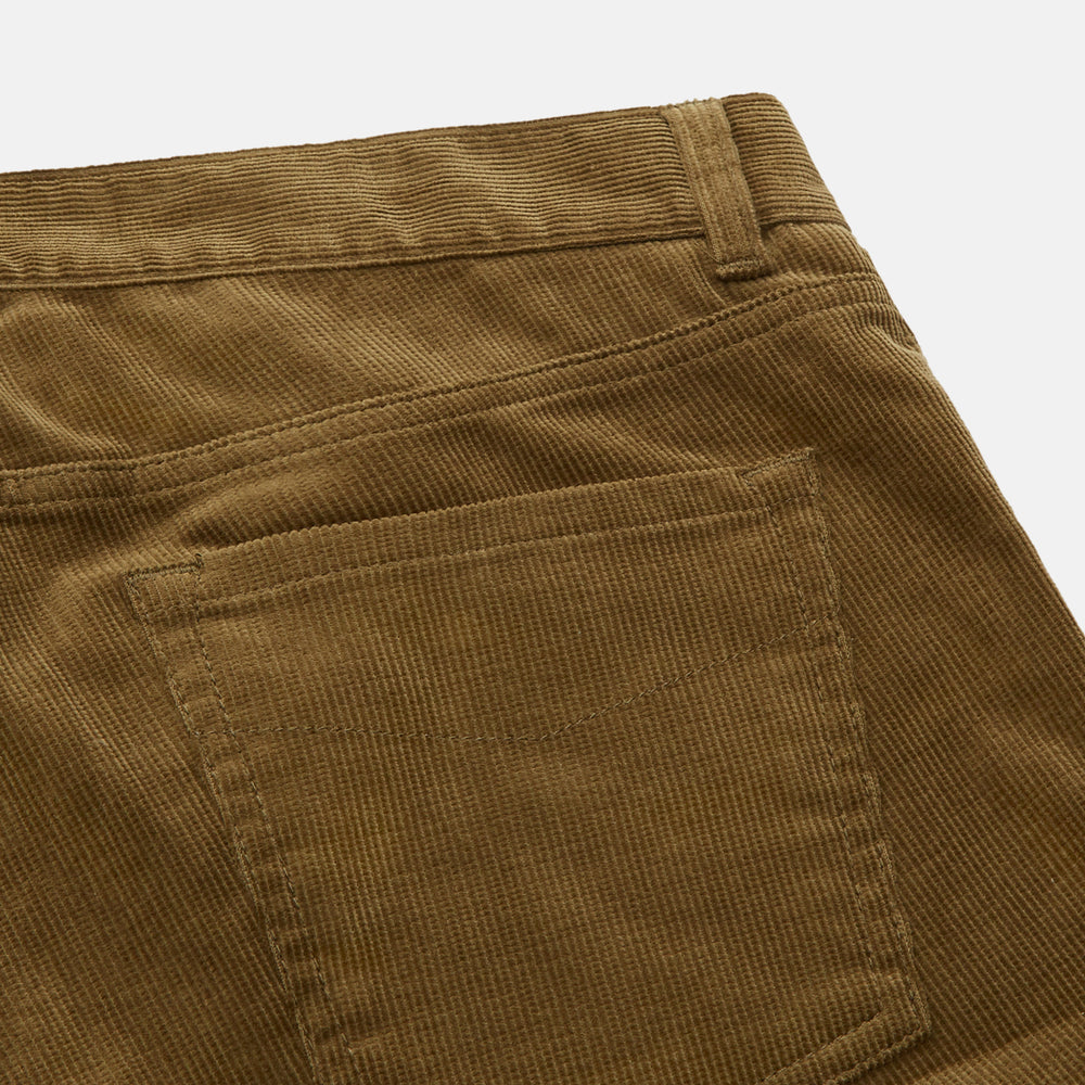 Turnbull & Asser’s Light Green Cord Mylo Trousers feature a straight-leg cut, front and back pockets, button closure, and belt loops—an ideal casual choice in fresh tones.