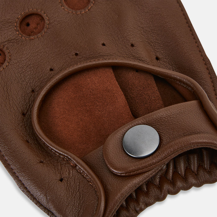 Coffee Brown Fingerless Driving Gloves in Leather Image 2
