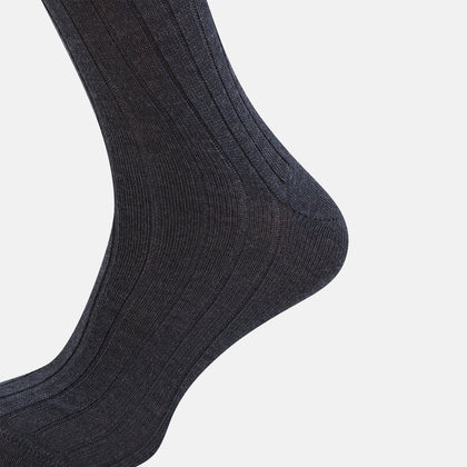 Charcoal Ribbed Wool Mid-length Socks Image 3