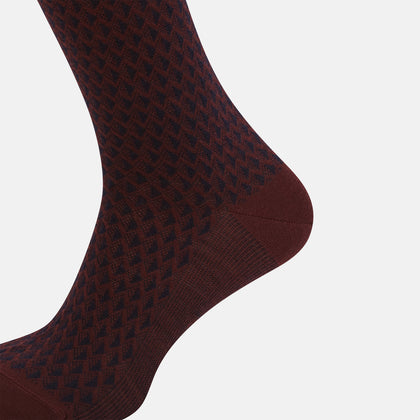 Burgundy Motif Intarsia Wool Mid-length Socks Image 3