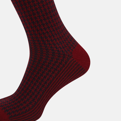 Red and Navy Motif Wool Mid-length Socks Image 3