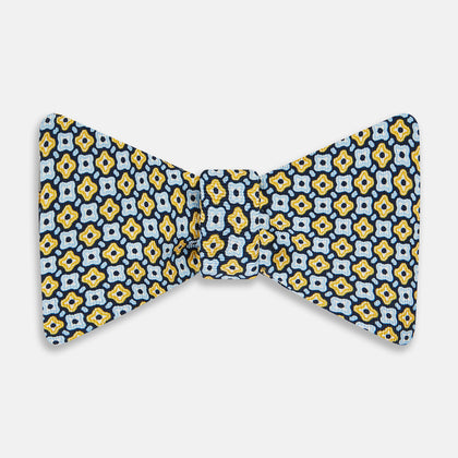 Citrus Yellow Abstract Quatrefoil Foulard Printed Silk Bow Tie