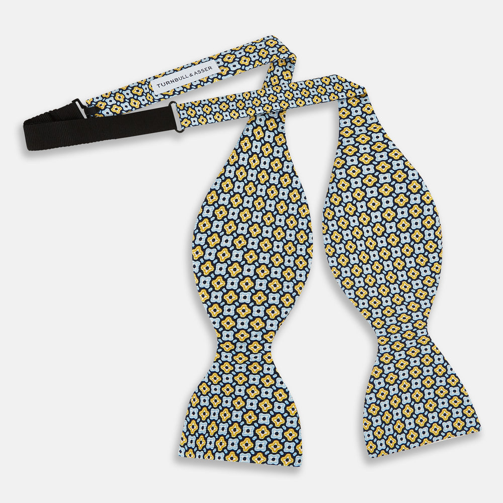 TIES BOWS GEOMETRIC MEDALLION PRINTED SILK CITRUS OS