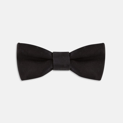 Black Batwing Satin Bow Tie