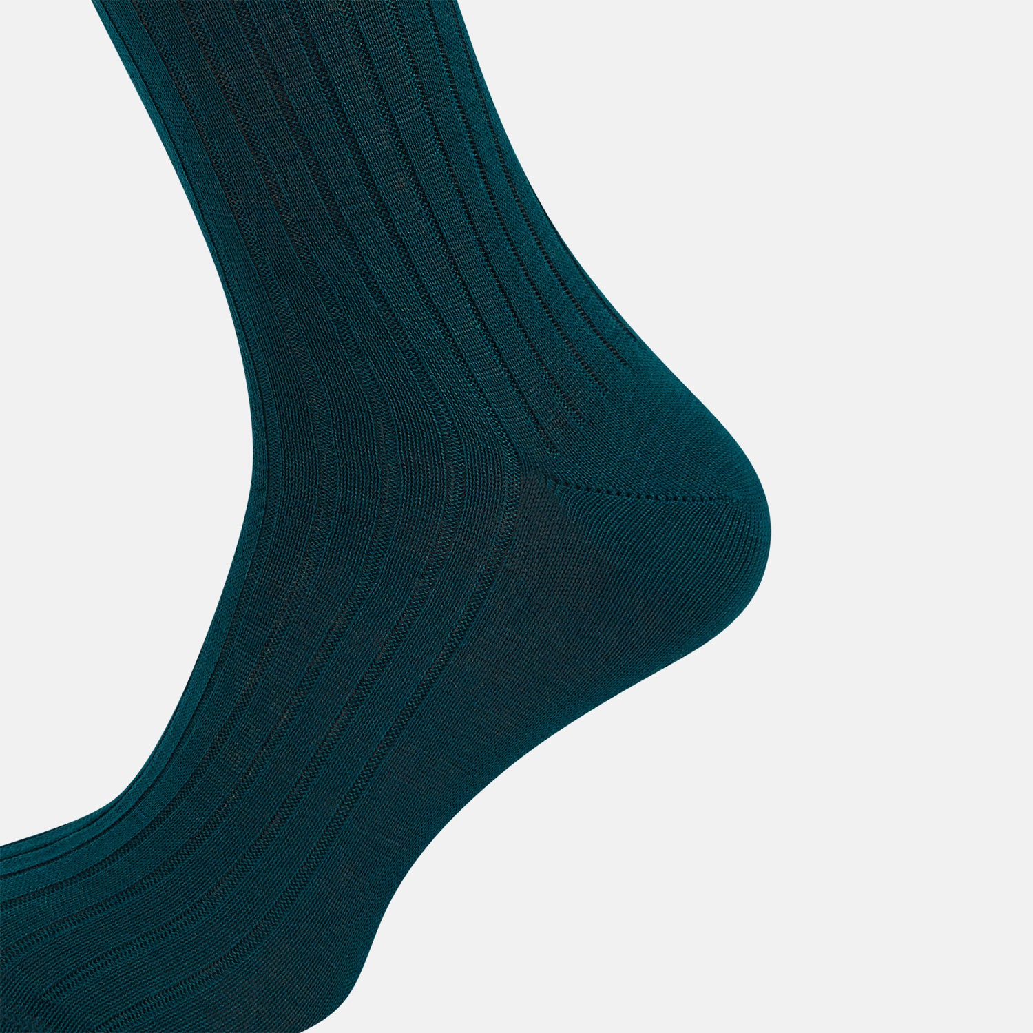 View 4 of product A single Forest Green Thick Knit Mid-Length Sock by Turnbull & Asser, crafted from mercerised Egyptian cotton with ribbed texture, stands upright on a white background, showing its side profile from heel to toe.