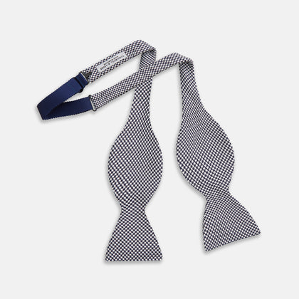 Black Houndstooth Silk Bow Tie Image 1