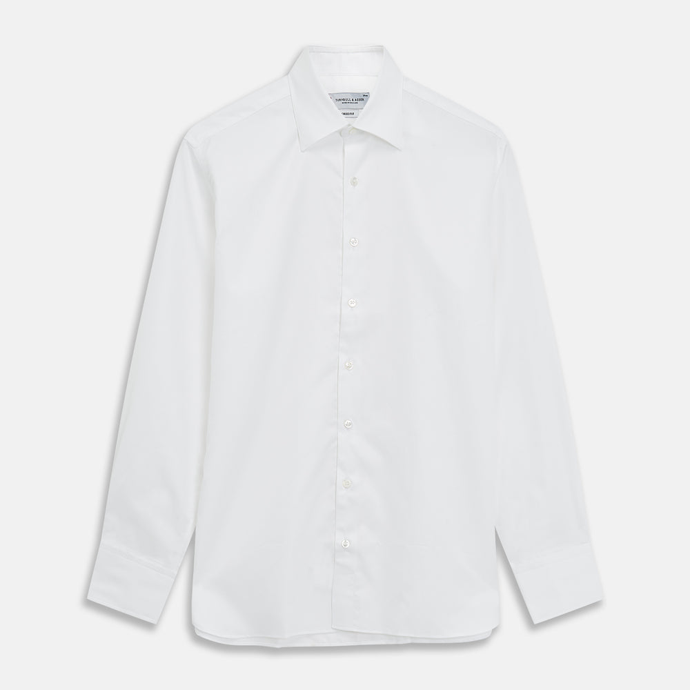 Turnbull & Asser’s Plain White Oxford Tailored Fit Cotton Shirt features a Bury collar and 3-button cuffs—an elegant classic for timeless, minimalist style.