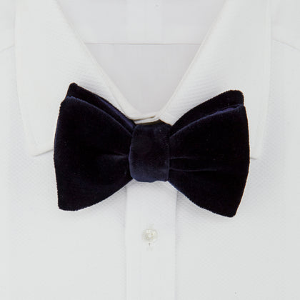 Navy Velvet Bow Tie Image 1
